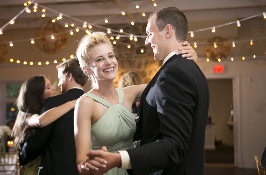 Pomme_wedding_radnor_PA_heidi_roland_photography_philadelphia_reception_dance