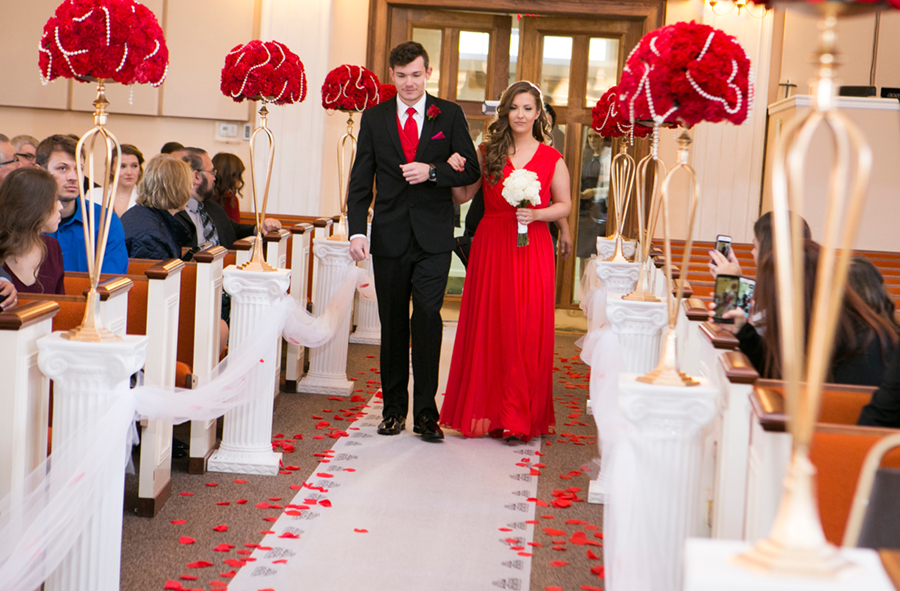Golden Gates Wedding, Philadelphia Wedding, Heidi Roland Photography, ceremony, red flower, flower petals, bridal party 