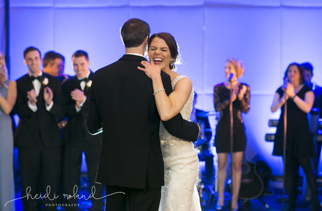 Heidi Roland Photography, white manor country club, bride and groom first dance 