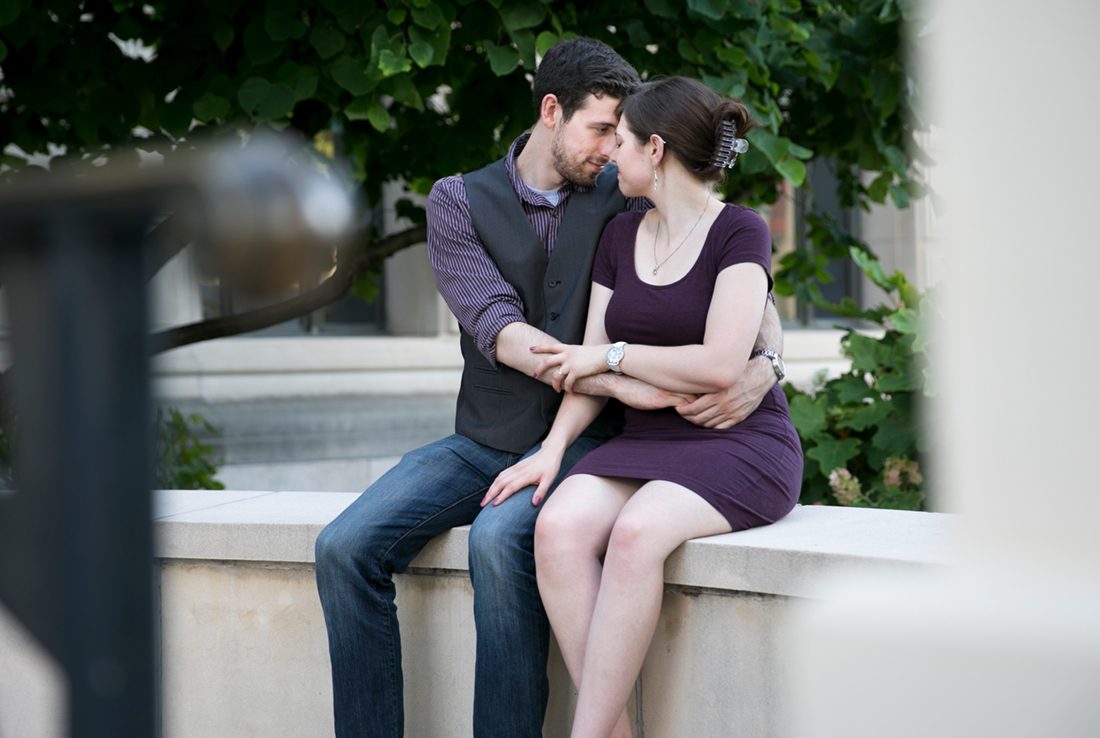 franklin institute engagement, Center city Philadelphia couples portrait 