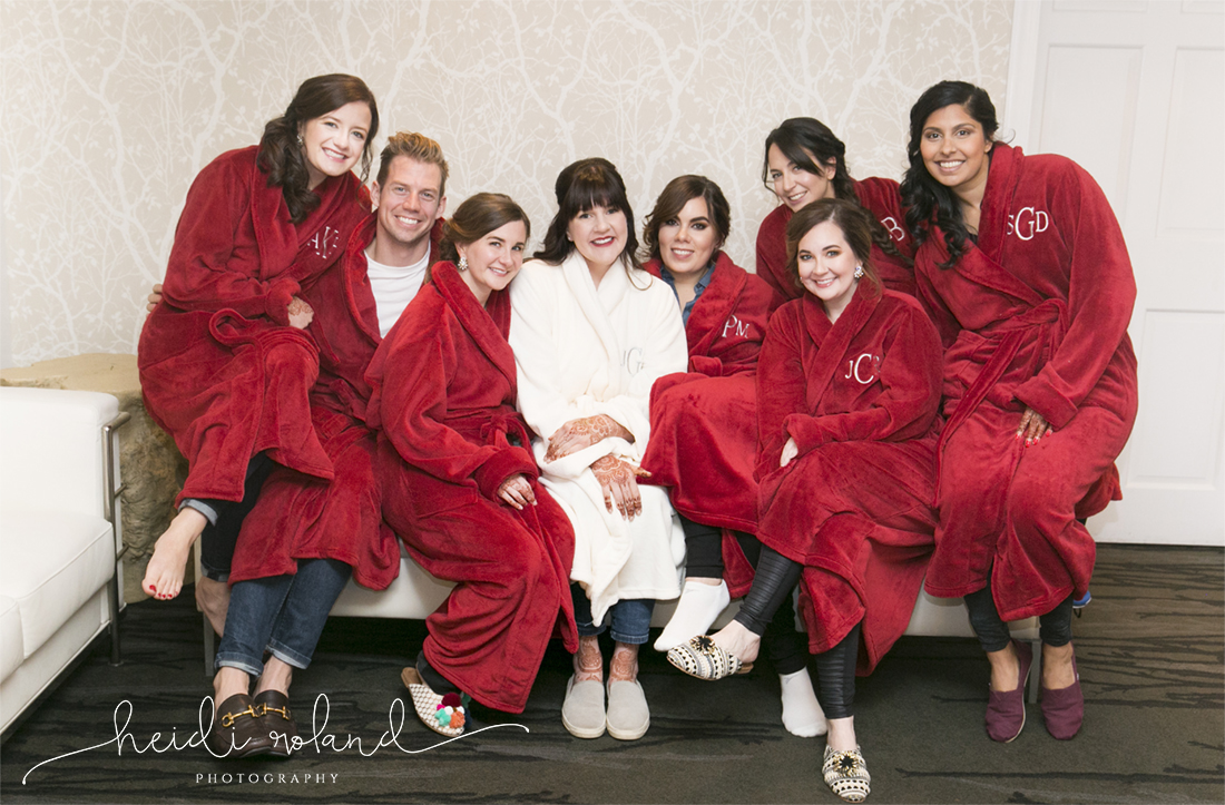 Interfaith wedding Pomme, bridesmiads in robes