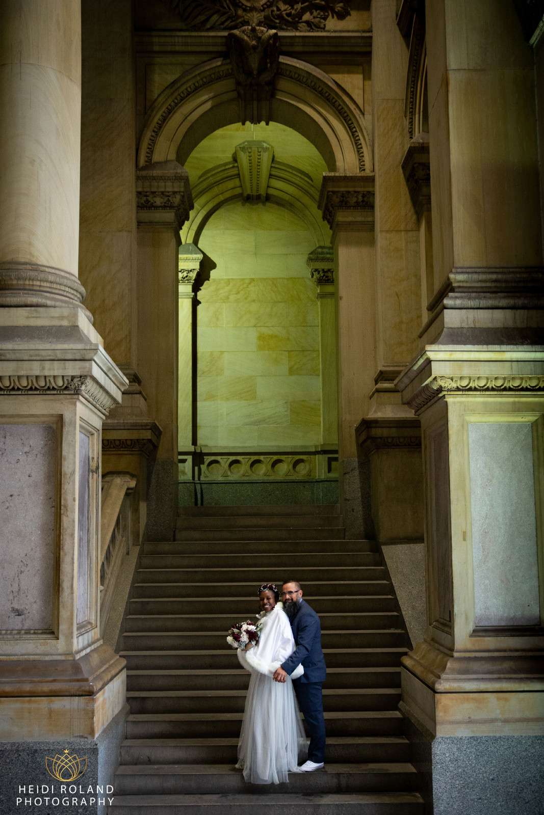 couples photos Philadelphia City Hall