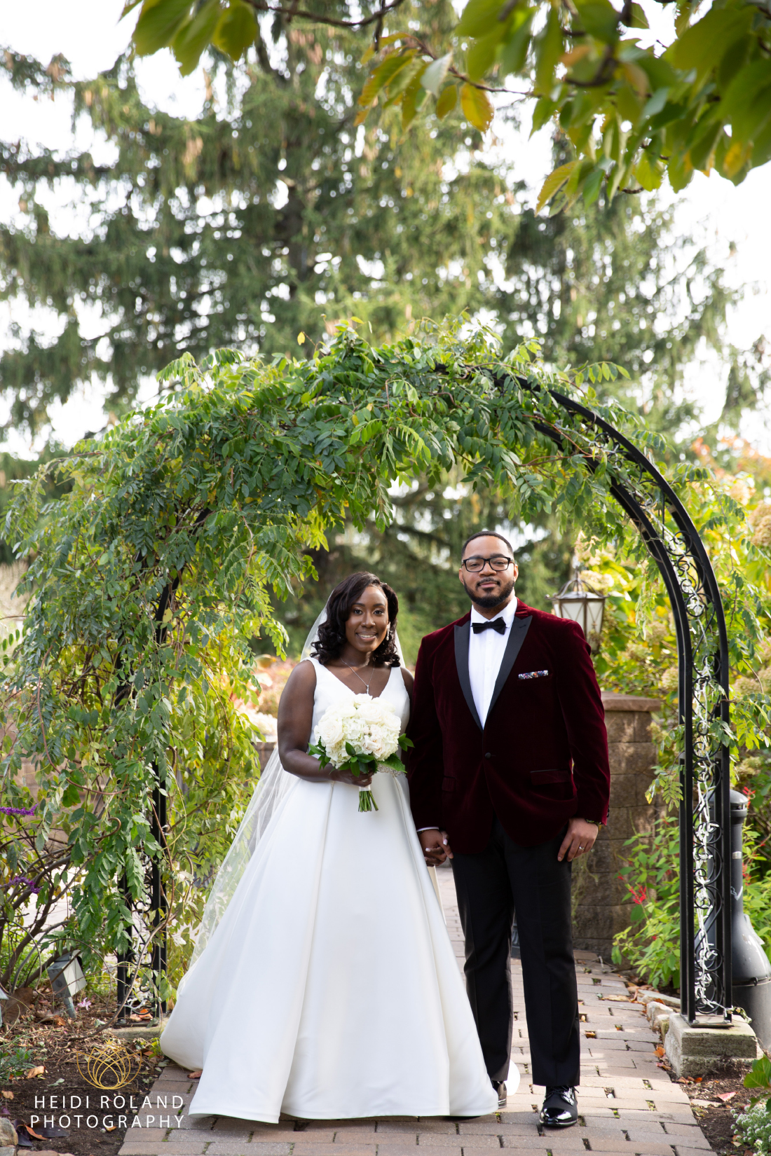 bride and groom outside wedding photos at Penn Oaks Golf Club 