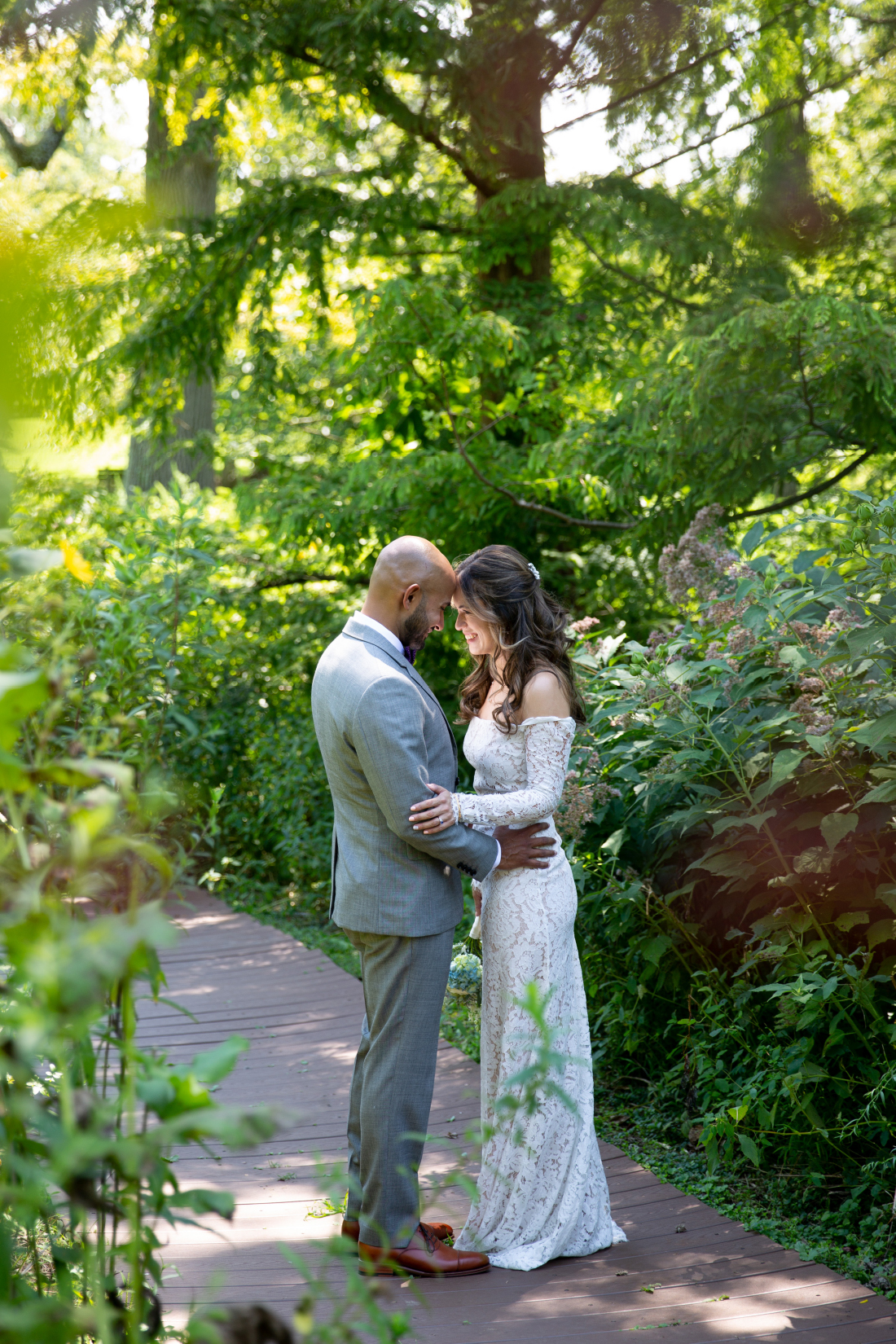 couples wedding photos at Everhart Park West Chester PA