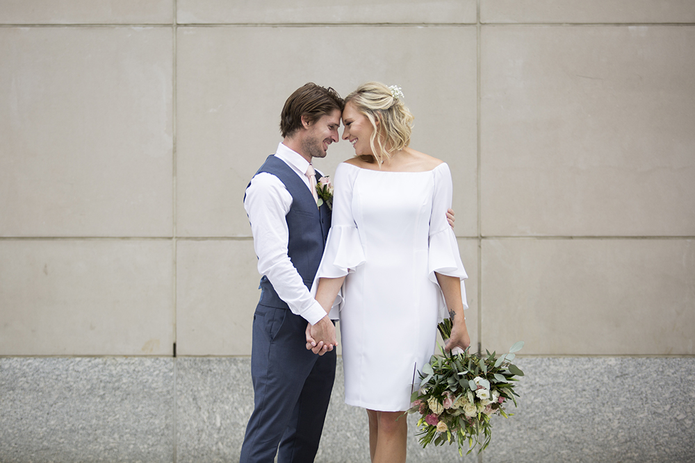 wedding couple near Philadelphia City Hall