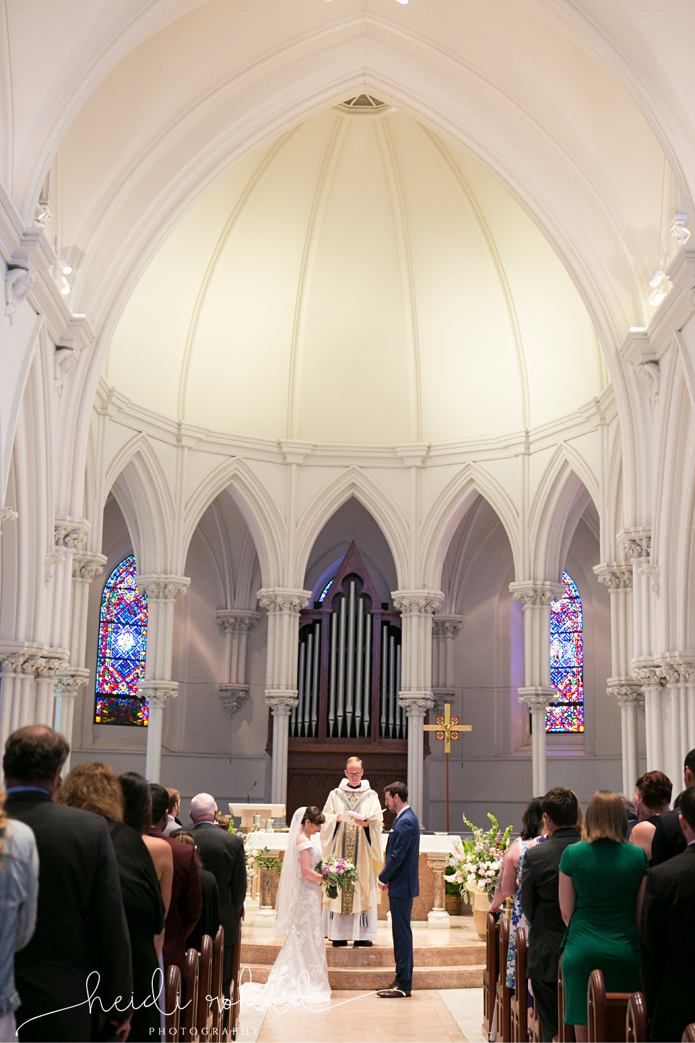 St Thomas of Villanova Church wedding ceremony